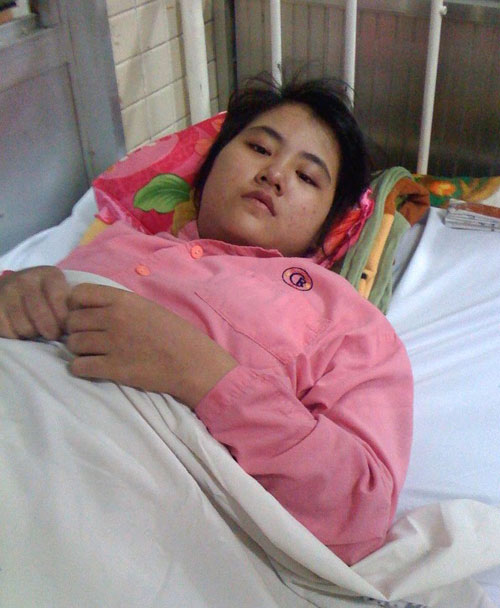 Lê Thị Minh Tâm lúc nằm điều trị tại Bệnh viện Chợ Rẫy - Ảnh: Thanh Đông 