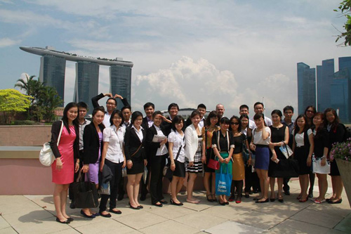 Sinh viên ERC trong chuyến kiến tập ở Singapore - Nguồn: ERC Việt Nam