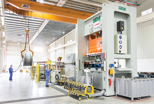Quy trình sản xuất tiêu chuẩn thế giới tại Nhà máy Ariston giúp hạn chế tối đa các sai hỏng có thể xảy ra đối với 100% sản phẩm