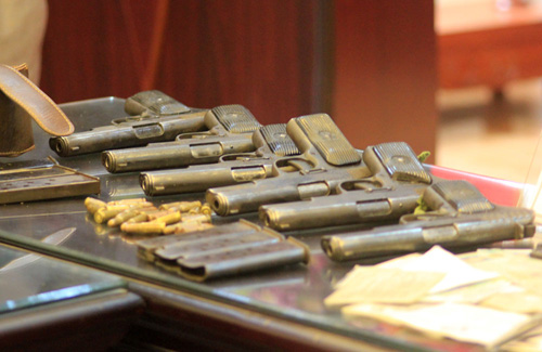 6 khẩu súng K54 cùng 27 viên đạn bị mất trộm đã được thu hồi toàn bộ