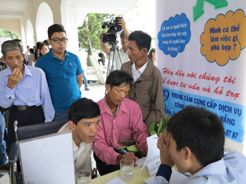 Nhân ngày người khuyết tật Việt Nam 18.4: Việc làm cho người khuyết tật