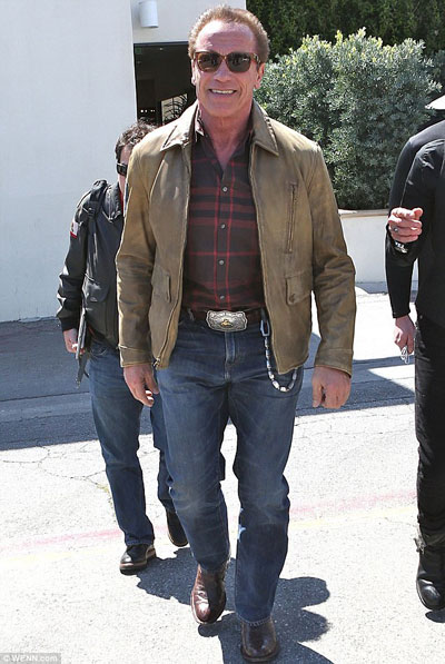 Arnold Schwarzenegger vẫn hấp dẫn ở tuổi 66