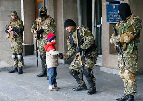 Quân đội Ukraine vẫn án binh bất động
