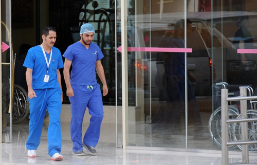 Nhân viên y tế tại một bệnh viện ở thủ đô Riyadh của Ả Rập Xê Út, nguồn gôc của hầu hết ca bệnh MERS trên thế giới - Ảnh: AFP