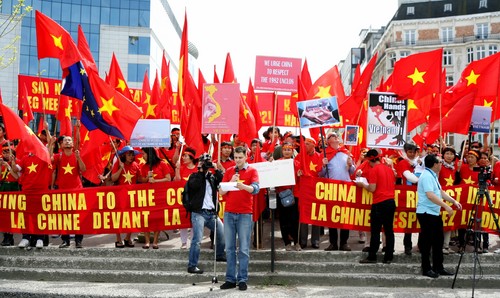 Đại diện người nước ngoài phát biểu phản đối Trung Quốc và ủng hộ Việt Nam