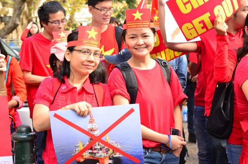 Du học sinh và kiều bào tại Sydney biểu tình phản đối Trung Quốc  11