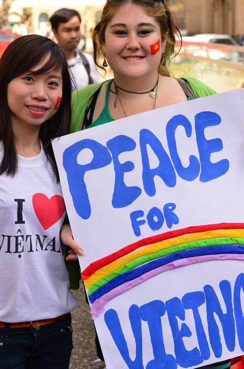 Du học sinh và kiều bào tại Sydney biểu tình phản đối Trung Quốc  24