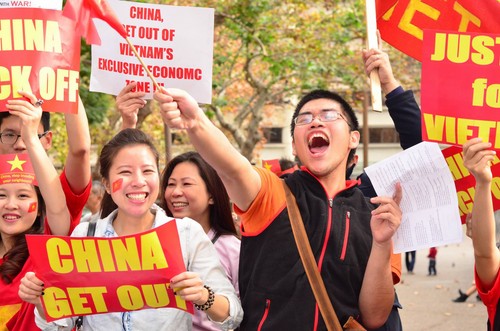 Du học sinh và kiều bào tại Sydney biểu tình phản đối Trung Quốc  3