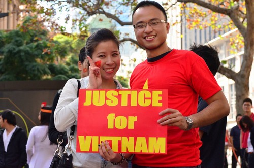 Du học sinh và kiều bào tại Sydney biểu tình phản đối Trung Quốc  4