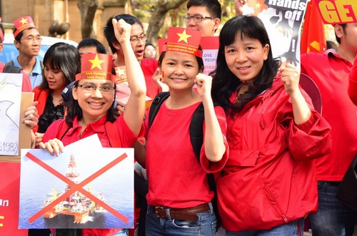Du học sinh và kiều bào tại Sydney biểu tình phản đối Trung Quốc  8