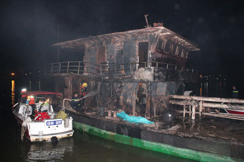 Vụ cháy tàu chở dầu trên sông Đồng Nai: Xác định danh tính 4 nạn nhân