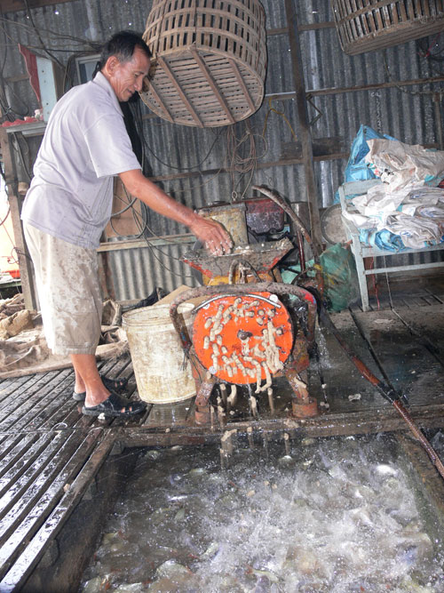 Người khởi xướng nghề nuôi cá bè ở Châu Đốc