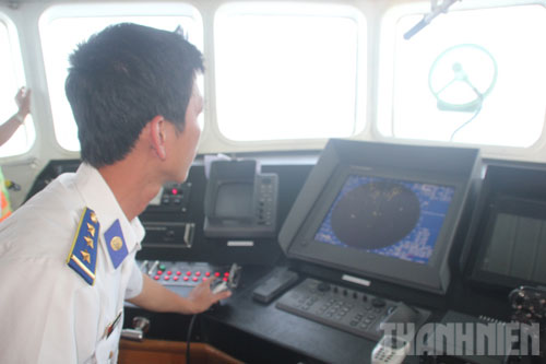 Cận cảnh tàu TQ rượt đuổi tàu cảnh sát biển VN 21