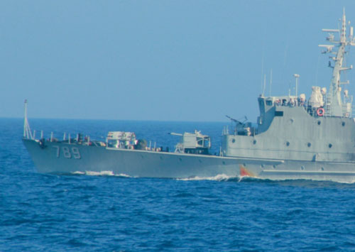 Tiếp cận giàn khoan Hải Dương 981: Tàu chiến Trung Quốc xâm nhập vào đội hình tuần tra của cảnh sát biển 6