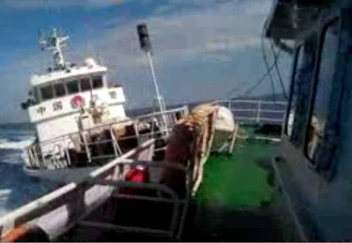 Tàu Trung Quốc đâm vào mạn tàu của Cảnh sát biển VN