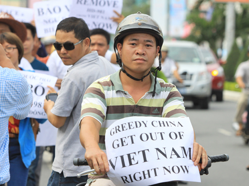 biểu tình ở Đà Nẵng chống Trung Quốc - Ảnh Nguyễn Tú