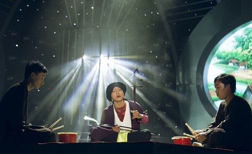 Hoài Lâm đã có phần thể hiện rất xuất sắc hình ảnh nghệ sĩ hát xẩm Hà Thị Cầu