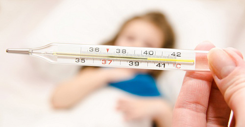 Hầu hết các trường hợp trẻ bị sốt do tác động của sốt xuất huyết đều không được phát hiện và xử lý ngay từ đầu