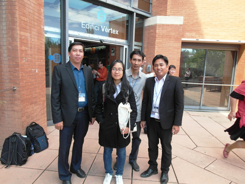 Các thành viên của Đại học Duy Tân tại hội nghị d