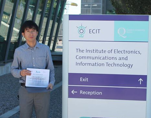 Tiến sĩ Dương Quang Trung nhận giải thưởng tại hội nghị ICC - Ảnh: Nhân vật cung cấp