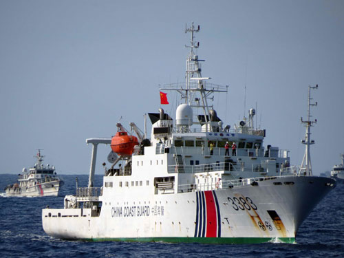 Hoàng Sa ngày 18.6: Thêm 2 tàu quét mìn Trung Quốc ở giàn khoan Hải Dương - 981 2
