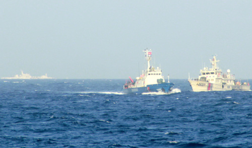 TQ hung hăng đâm thẳng vào tàu Cảnh sát biển VN 