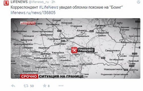Hãng tin Lifenews.ru liên tục chia sẻ trên mạng xã hội Twitter về hình ảnh hành lý văng xa, hộ chiếu rơi vãi và xác người nằm la liệt ở khu vực máy bay MH17 rơi