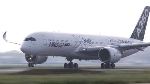Airbus A350 được đánh giá như đối thủ lớn của Boeing 777 - Ảnh: Airbus