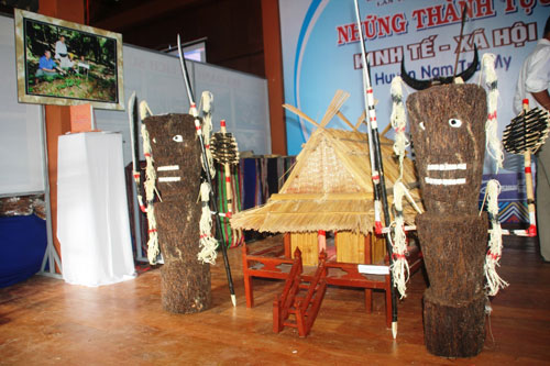 Tưng bừng khai hội văn hóa miền núi tỉnh Quảng Nam 3