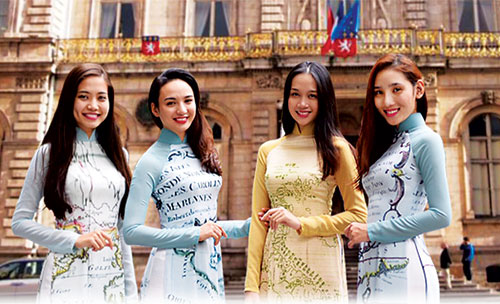 Áo dài Việt đến các kinh đô thời trang  1