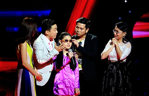 Đừng để tuổi thơ là quân cờ của The Voice Kids