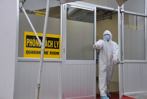 Hai hành khách đến từ vùng có dịch Ebola bị cách ly đã xuất viện