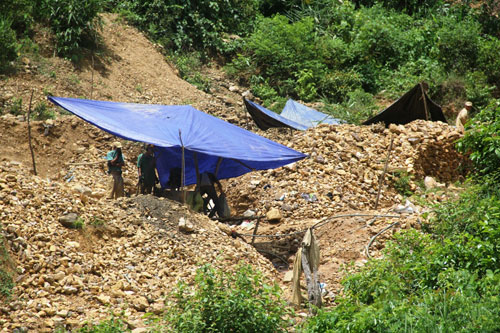 Vụ công ty vàng bị cưỡng chế thuế: Bị doanh nghiệp xăng dầu đòi nợ ngay buổi họp báo 4