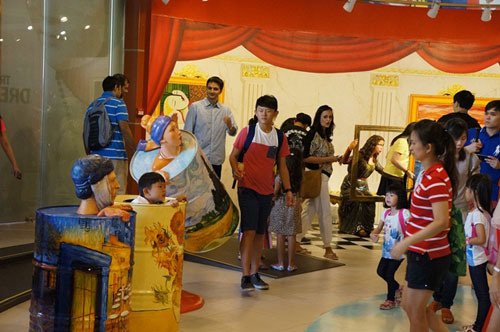 “Quậy” ở bảo tàng Đánh lừa thị giác Singapore 14