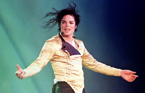 Video mới của Michael Jackson khuấy động Twitter