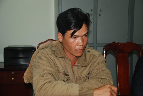 Lê Khánh Minh tại cơ quan công an d