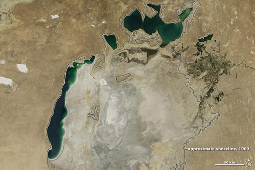 Ảnh chụp từ vệ tinh của biển Aral được đăng trên trang Twitter của NASA vào ngày 26.9 - Ảnh: NASA Earth