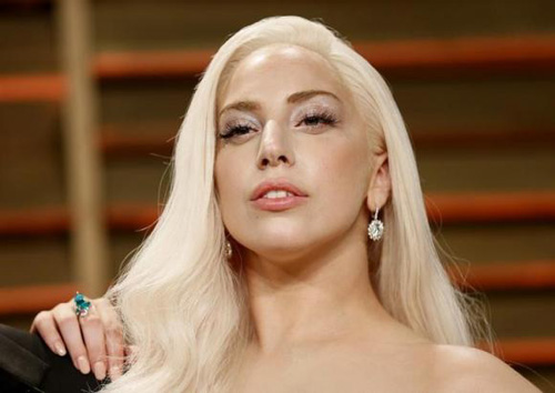 Lady Gaga hứa không gây sốc ở Trung Đông