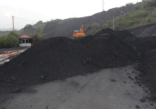 Khu vực cảng xuất than của Công ty 324 