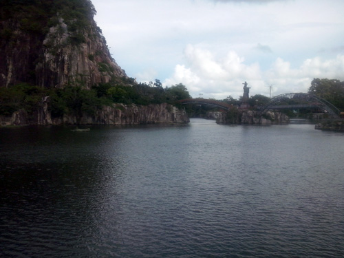 Hồ Ông Thoại