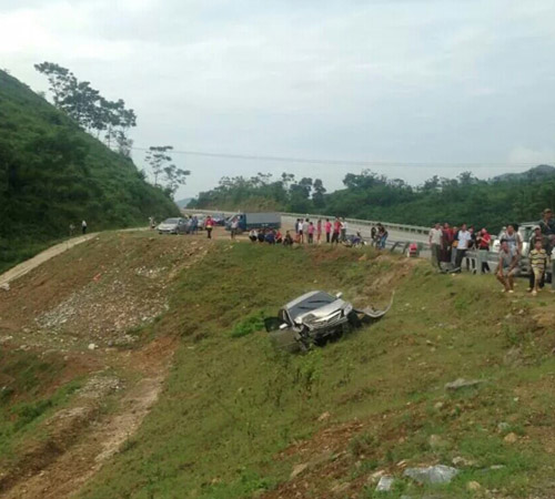 Cao tốc Nội Bài - Lào Cai: Sáng thông xe, chiều có tai nạn