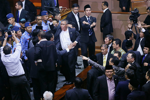 Nghị trường Indonesia bị cho là có thể sẽ trở thành bãi chiến trường - Ảnh: AFP