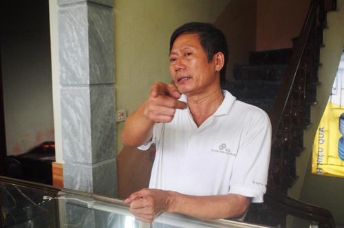 Ông Nguyễn Văn Bốn chủ cửa hàng vàng bạc Ngọc Bốn kể lại giấy phút gặp cướp