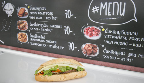 Xe bánh mì Việt ở Thái