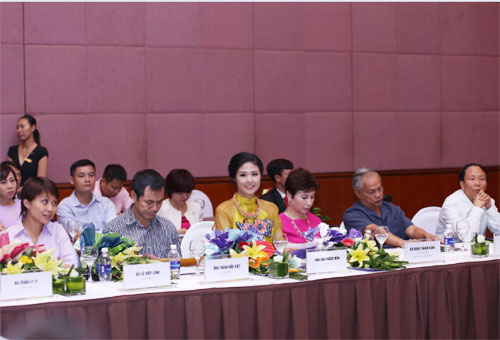 Hoa Hậu Việt Nam 2014: Những hình ảnh đầu tiên của vòng chung khảo miền Bắc 2