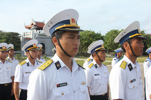 Đảng ủy Quân chủng Hải quân: Tổng kết 25 năm luân, thay phiên cán bộ làm nhiệm vụ trên quần đảo Trường Sa 3