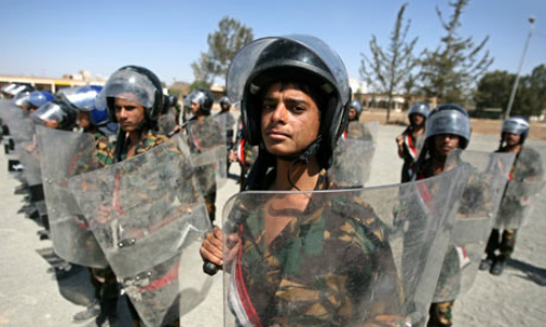 Lực lượng an ninh Yemen – Ảnh: AFP