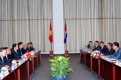 Việt Nam - Campuchia hướng tới mục tiêu đạt kim ngạch 5 tỷ USD