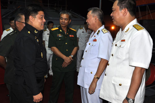 Chiến hạm Việt Nam rời Brunei 8