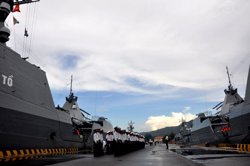 Chiến hạm Lý Thái Tổ, Đinh Tiên Hoàng giao lưu với Hải quân 3 nước 1